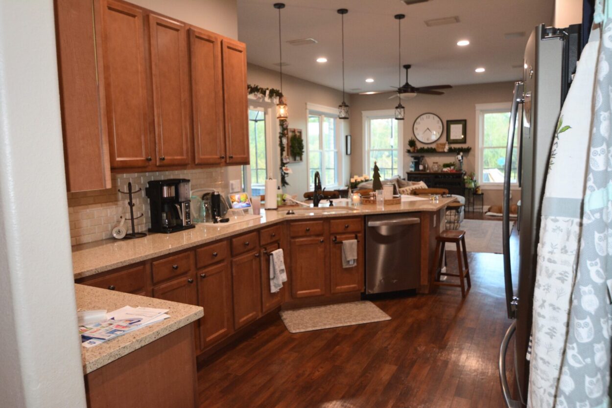 Before Kitchen Cabinets in Tampa